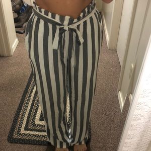 American Eagle wide leg paper bag pants
